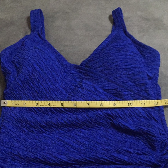 One Piece Bathing Suit Sz 14 Crepe-Look V-Neckline - Picture 9 of 16